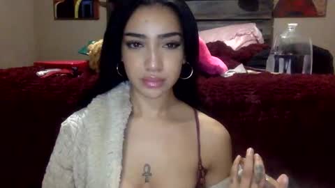 Snapshot of dianaxoagua chatting on February 17, 2026, 6:21 am Dianaseshh online show from February 17, 2026, 6:21 am