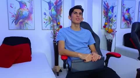 Snapshot of dianayleo chatting on December 11, 2024, 1:49 pm Ana Leo online show from December 11, 2024, 1:49 pm