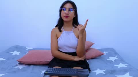 Snapshot of dianayleo chatting on January 22, 2025, 6:10 pm Ana Leo online show from January 22, 2025, 6:10 pm