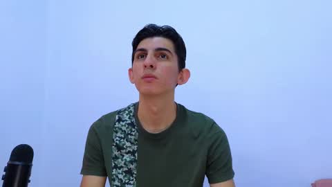 Snapshot of dianayleo chatting on February 20, 2025, 12:04 pm Ana Leo online show from February 20, 2025, 12:04 pm