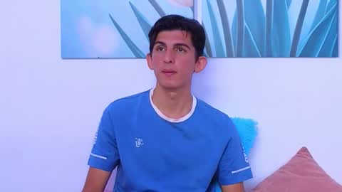 Snapshot of dianayleo chatting on October 27, 2025, 4:00 pm Ana Leo online show from October 27, 2025, 4:00 pm