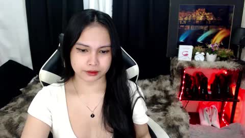 Snapshot of diane_intownx chatting on January 23, 2025, 5:52 pm Diane online show from January 23, 2025, 5:52 pm