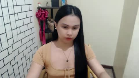 Snapshot of diane_intownx chatting on February 5, 2025, 1:44 pm Diane online show from February 5, 2025, 1:44 pm
