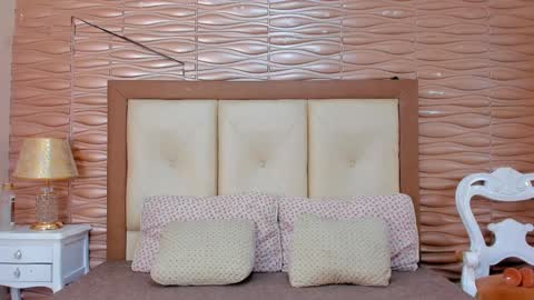 Snapshot of diavalo_ chatting on February 28, 2025, 9:33 pm diavalo online show from February 28, 2025, 9:33 pm