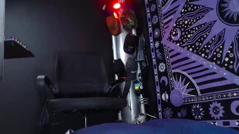 DICAPRIO online show from March 7, 2025, 11:38 pm