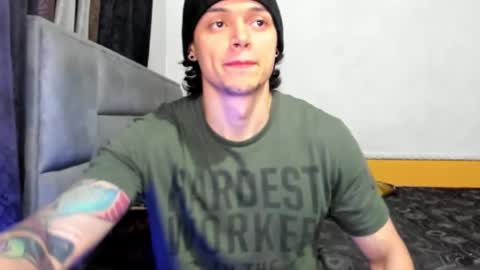 jhon online show from March 4, 2025, 2:38 am