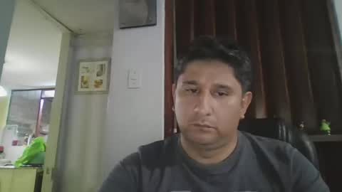 dickeduardo online show from April 22, 2026, 12:46 am