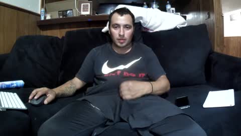 dickemdown93est online show from September 17, 2025, 9:49 pm