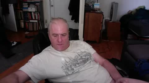Snapshot of dickflasher5 chatting on January 20, 2025, 7:25 pm Richard Fleischer online show from January 20, 2025, 7:25 pm