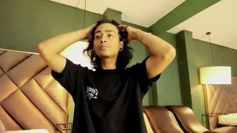 Snapshot of dickie_dicking chatting on November 21, 2025, 10:19 pm dickie_dicking online show from November 21, 2025, 10:19 pm