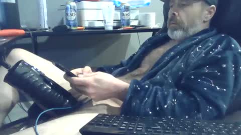 Snapshot of dickrb1984 chatting on February 22, 2025, 7:12 am dickrb1984 online show from February 22, 2025, 7:12 am