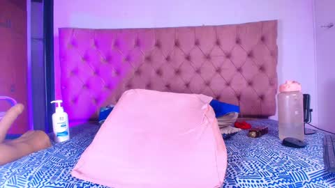 Snapshot of didiane_ chatting on January 31, 2025, 8:01 pm Diane online show from January 31, 2025, 8:01 pm