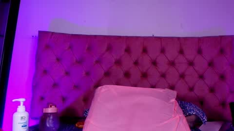 Snapshot of didiane_ chatting on February 6, 2025, 8:02 pm Diane online show from February 6, 2025, 8:02 pm