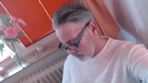 squirtcock online show from March 15, 2026, 9:59 am