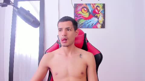 Snapshot of diego_latino chatting on June 24, 2026, 7:13 pm Diego lat online show from June 24, 2026, 7:13 pm