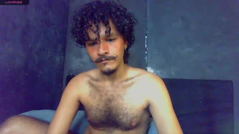 Snapshot of diemond_latinx98 chatting on June 3, 2026, 2:33 pm diemond_latinx98 online show from June 3, 2026, 2:33 pm