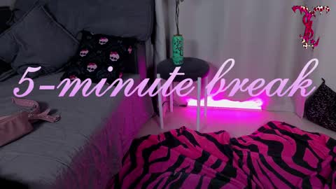 Snapshot of digitalhoe chatting on June 1, 2026, 8:43 pm digitalhoe online show from June 1, 2026, 8:43 pm