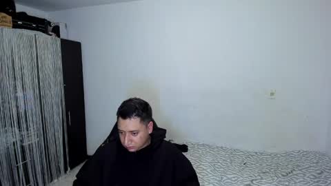 diiego_xxx online show from May 1, 2026, 3:11 am