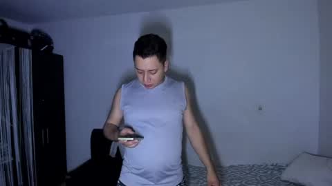Snapshot of diiego_xxx chatting on June 15, 2026, 2:36 am diiego_xxx online show from June 15, 2026, 2:36 am