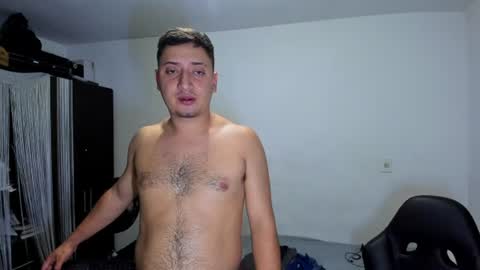 Snapshot of diiego_xxx chatting on June 28, 2026, 12:49 am diiego_xxx online show from June 28, 2026, 12:49 am
