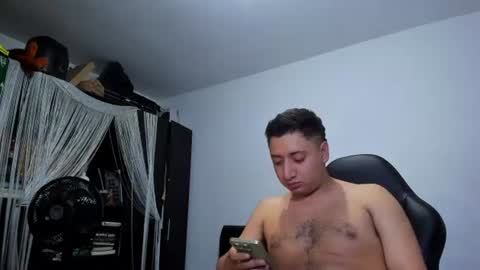 Snapshot of diiego_xxx chatting on July 10, 2026, 10:56 pm diiego_xxx online show from July 10, 2026, 10:56 pm