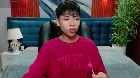  DILAN online show from February 8, 2026, 6:33 pm