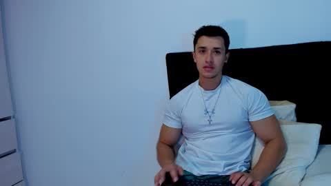 Snapshot of dilan_coy chatting on January 17, 2025, 2:28 pm Dilan Coy online show from January 17, 2025, 2:28 pm