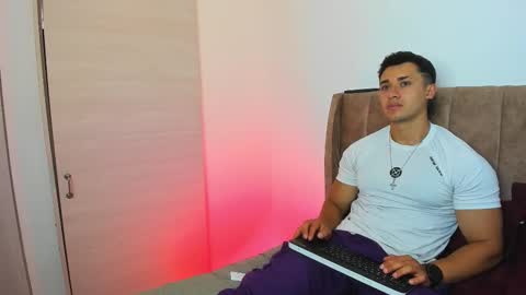 Dilan Coy online show from January 7, 2026, 5:59 pm