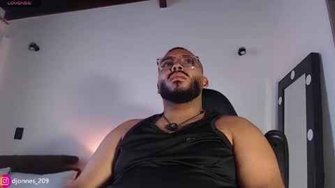 DilanJonnes online show from April 29, 2026, 1:37 pm