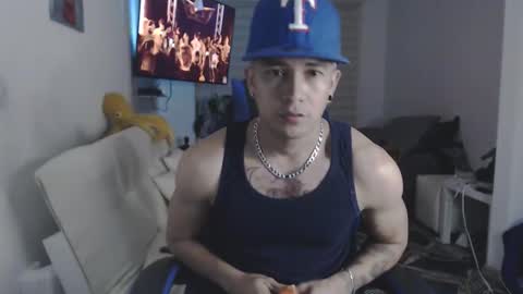 dilanxxx8888 online show from February 22, 2026, 11:58 pm