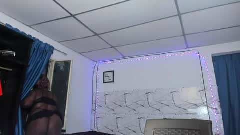 Snapshot of dilay__x chatting on July 10, 2026, 11:24 am dilay__x online show from July 10, 2026, 11:24 am