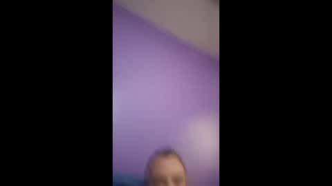 dillifambam08 online show from March 10, 2026, 2:27 am