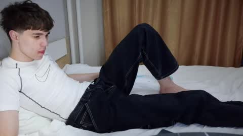 Snapshot of dimamozaev400 chatting on April 20, 2026, 1:08 am Dima online show from April 20, 2026, 1:08 am