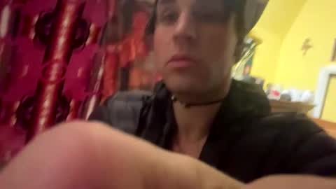 Snapshot of dimepiecebottom chatting on February 19, 2025, 12:11 pm dimepiecebottom online show from February 19, 2025, 12:11 pm