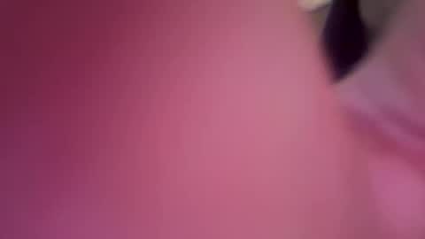 Snapshot of dimepiecebottom chatting on March 1, 2025, 11:28 am dimepiecebottom online show from March 1, 2025, 11:28 am