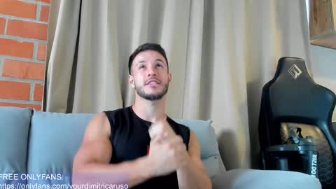 dimitricaruso online show from February 25, 2026, 8:40 pm