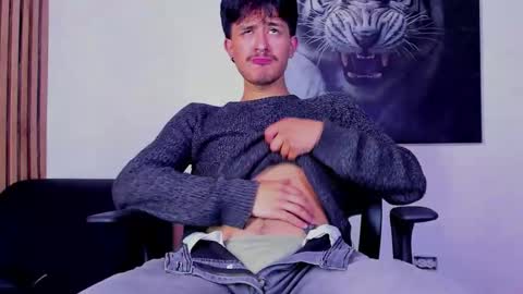 Snapshot of dimitrideluxe chatting on September 13, 2025, 7:24 pm Dimitri online show from September 13, 2025, 7:24 pm