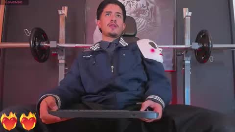 Snapshot of dimitrideluxe chatting on November 1, 2025, 8:11 pm Dimitri online show from November 1, 2025, 8:11 pm