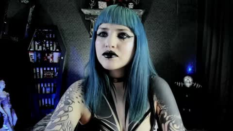 Snapshot of dimmuanddarkness chatting on February 1, 2025, 3:52 am dimmuanddarkness online show from February 1, 2025, 3:52 am