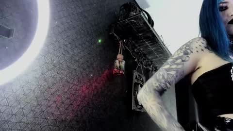 Snapshot of dimmuanddarkness chatting on February 22, 2025, 4:19 pm dimmuanddarkness online show from February 22, 2025, 4:19 pm