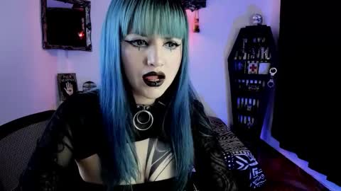 Snapshot of dimmuanddarkness chatting on November 21, 2025, 8:35 am dimmuanddarkness online show from November 21, 2025, 8:35 am