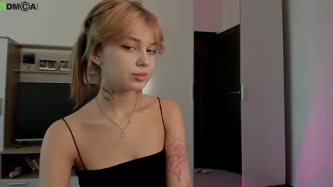 Dina online show from October 1, 2025, 9:15 am