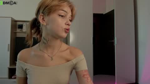 Dina online show from October 8, 2025, 8:01 am