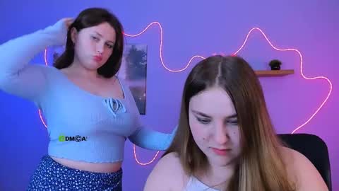 Snapshot of dina_bloom chatting on May 30, 2026, 7:55 pm dina_bloom online show from May 30, 2026, 7:55 pm