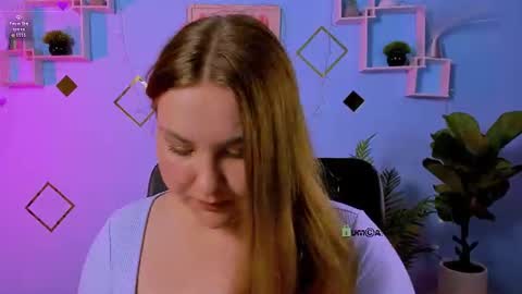 Snapshot of dina_bloom chatting on June 17, 2026, 6:53 pm dina_bloom online show from June 17, 2026, 6:53 pm