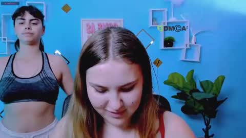 Snapshot of dina_bloom chatting on July 26, 2026, 9:21 pm dina_bloom online show from July 26, 2026, 9:21 pm