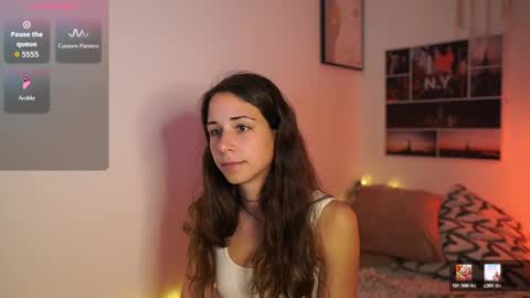 Snapshot of dina_caguimbal chatting on March 25, 2026, 2:23 pm Dina online show from March 25, 2026, 2:23 pm