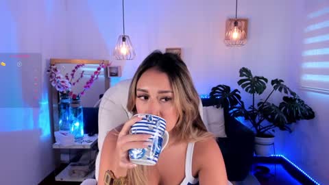   online show from January 15, 2025, 12:15 pm