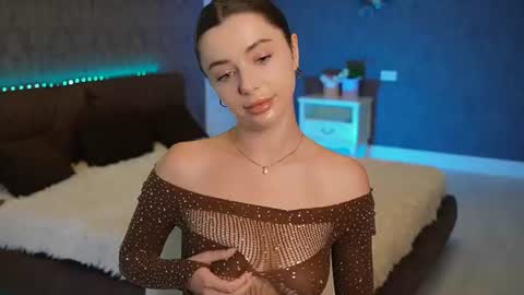 dinacandy online show from July 16, 2026, 7:36 am