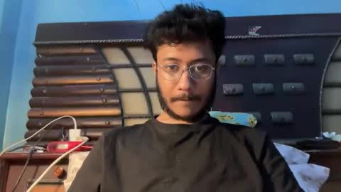Snapshot of dinchain chatting on May 9, 2026, 8:19 am Dinchain online show from May 9, 2026, 8:19 am